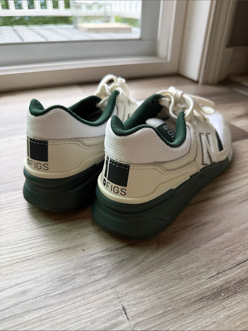 New Balance Cream and Dark Green Lifestyle Sneakers - Picture 2 of 4
